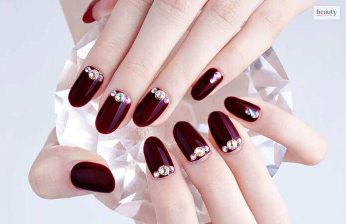 Best Natural Nail Designs To Try For 2023: Nail Art For The Sake Of Nail Art!