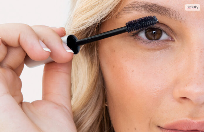 Is Castor Oil Good For Eyelashes?
